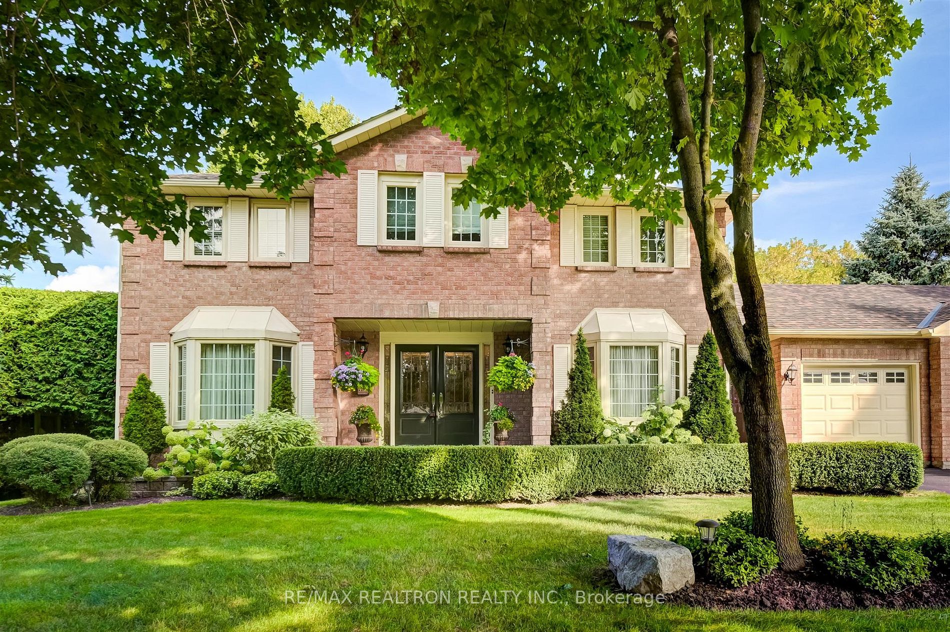 56 Ward Avenue