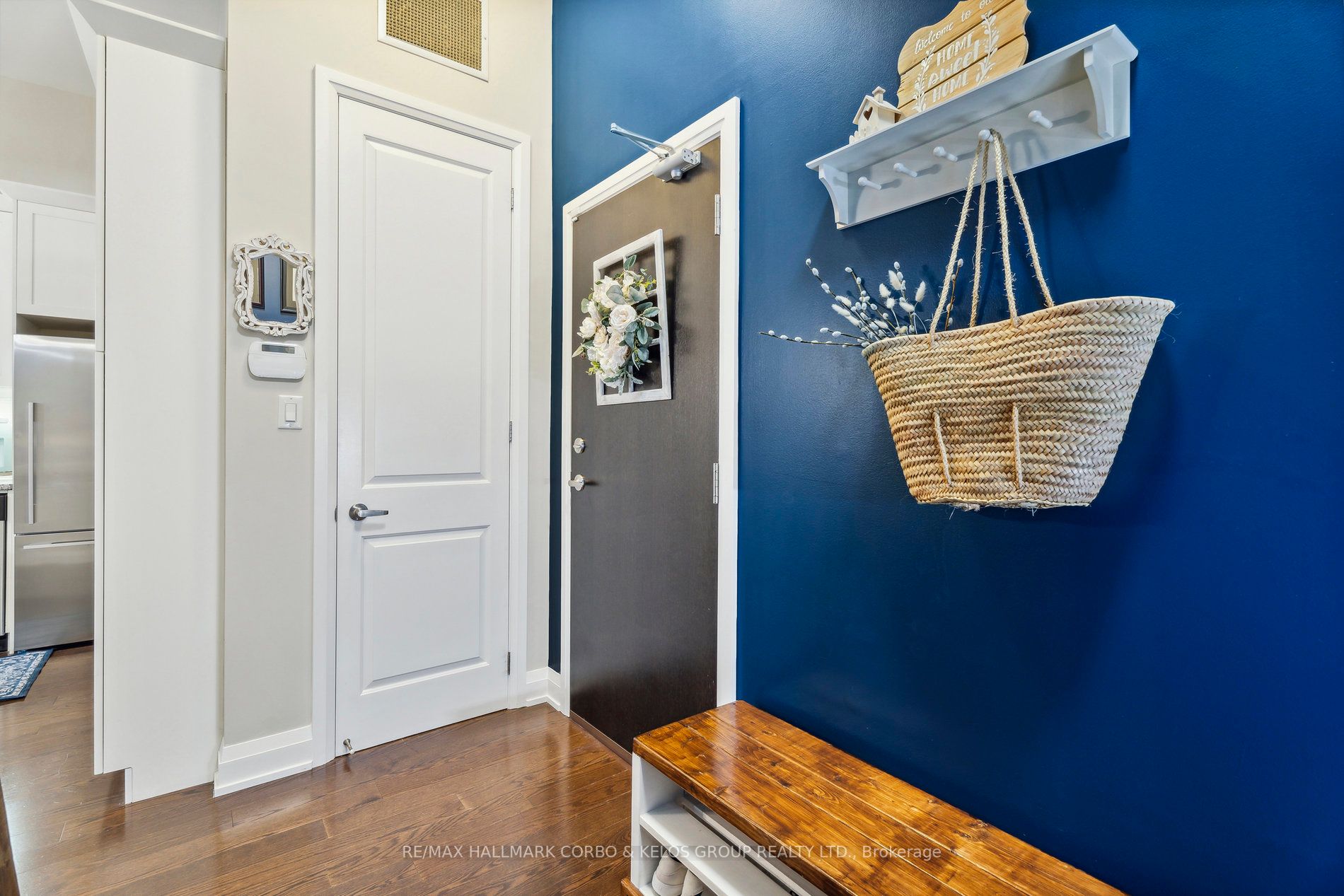 15277 Yonge Street, #201