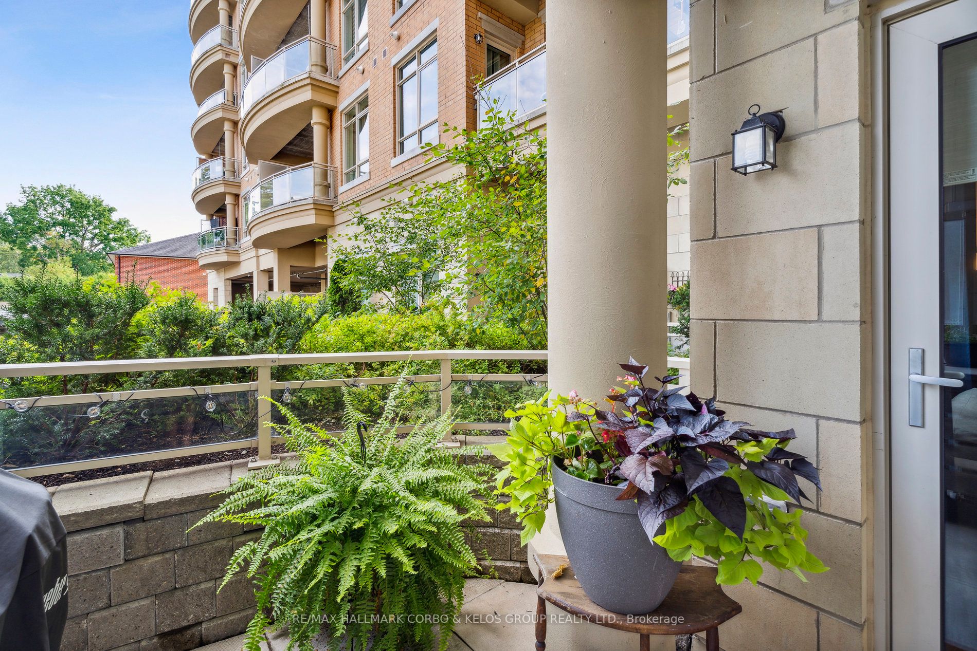 15277 Yonge Street, #201