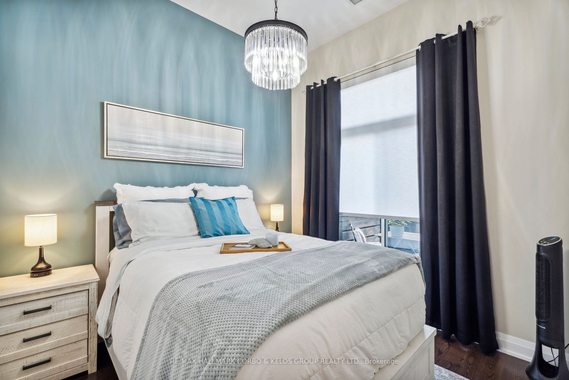 15277 Yonge Street, #201