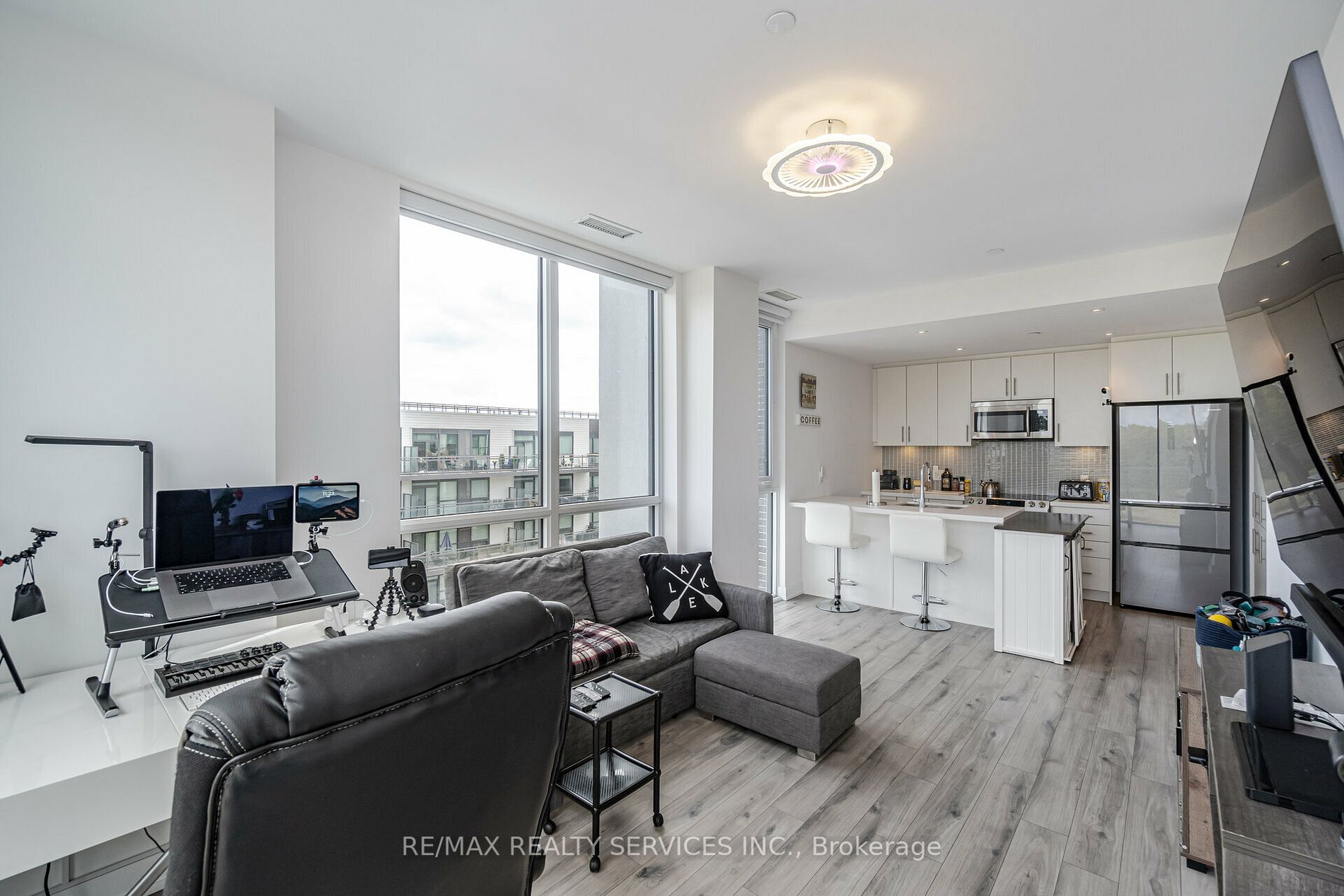 375 Sea Ray Ave, #410