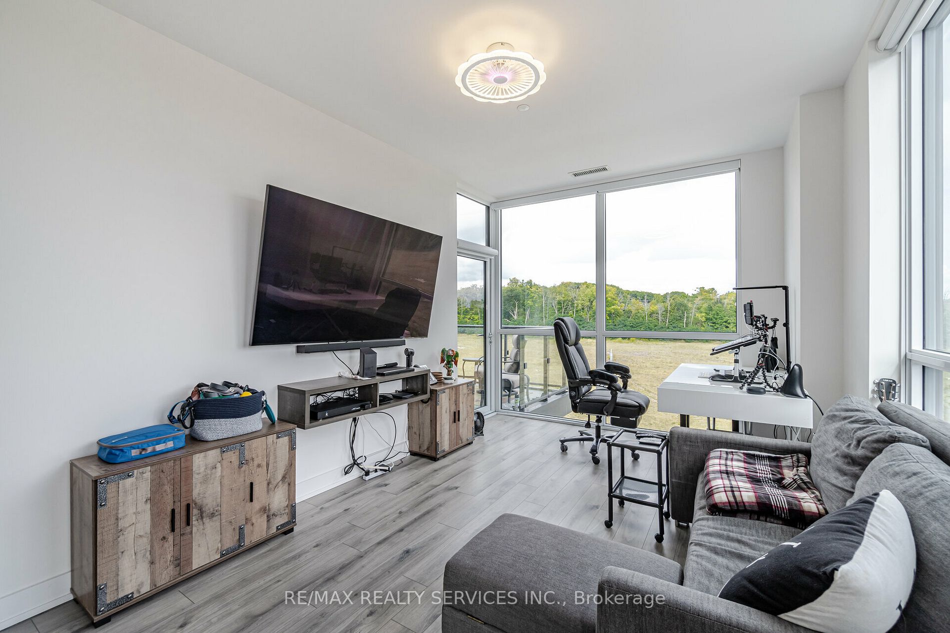 375 Sea Ray Ave, #410