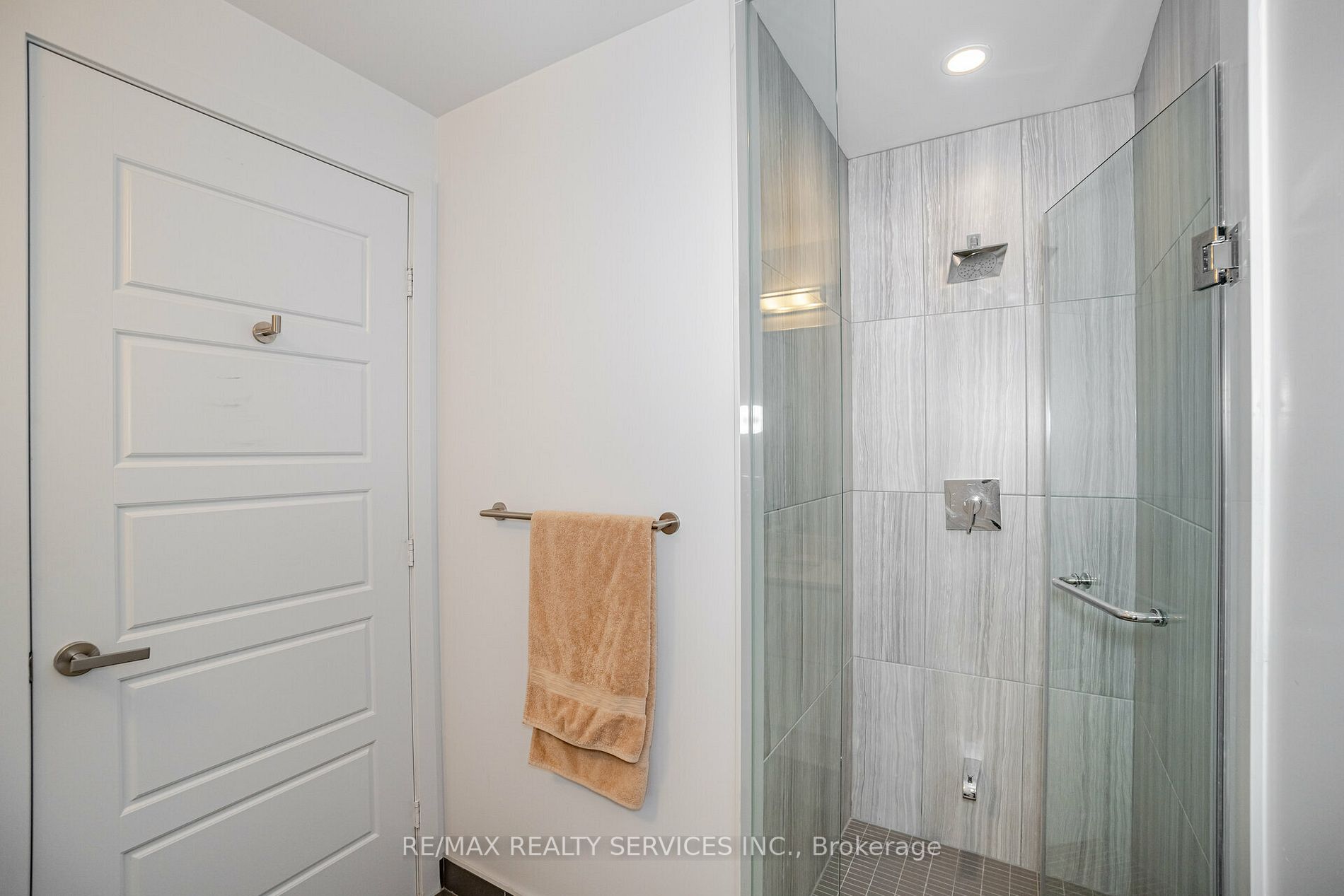 375 Sea Ray Ave, #410