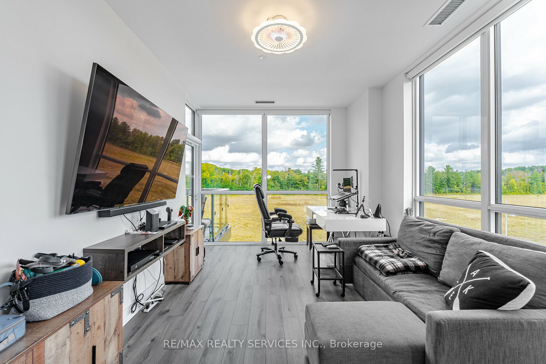 375 Sea Ray Ave, #410