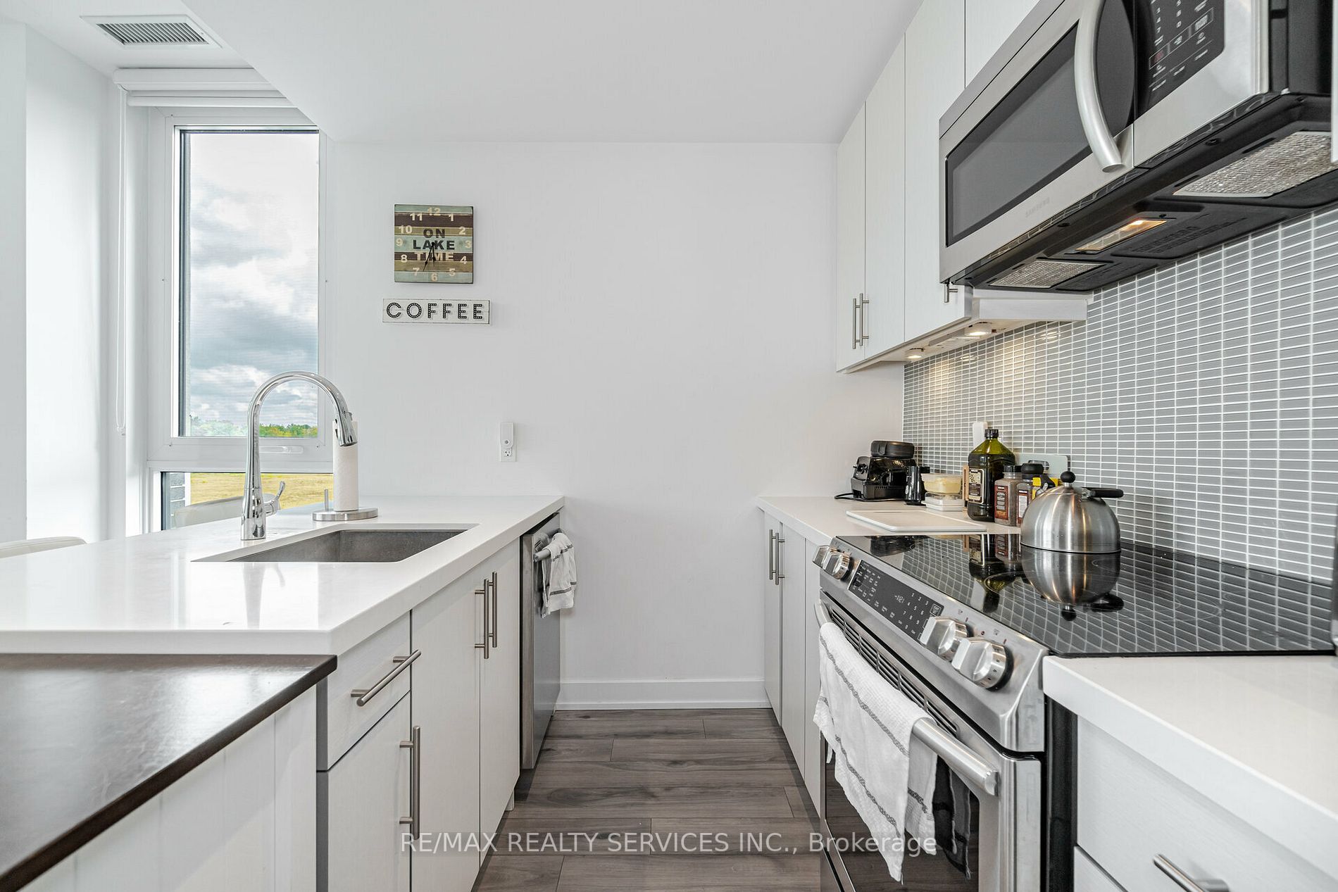 375 Sea Ray Ave, #410