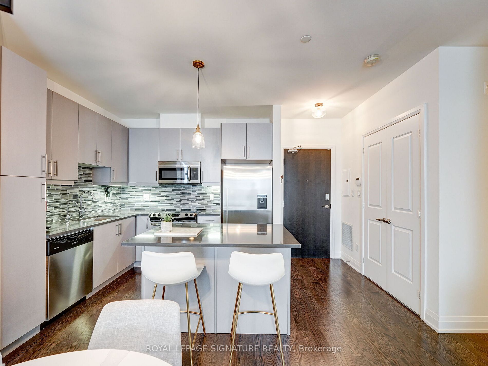15277 Yonge St, #503