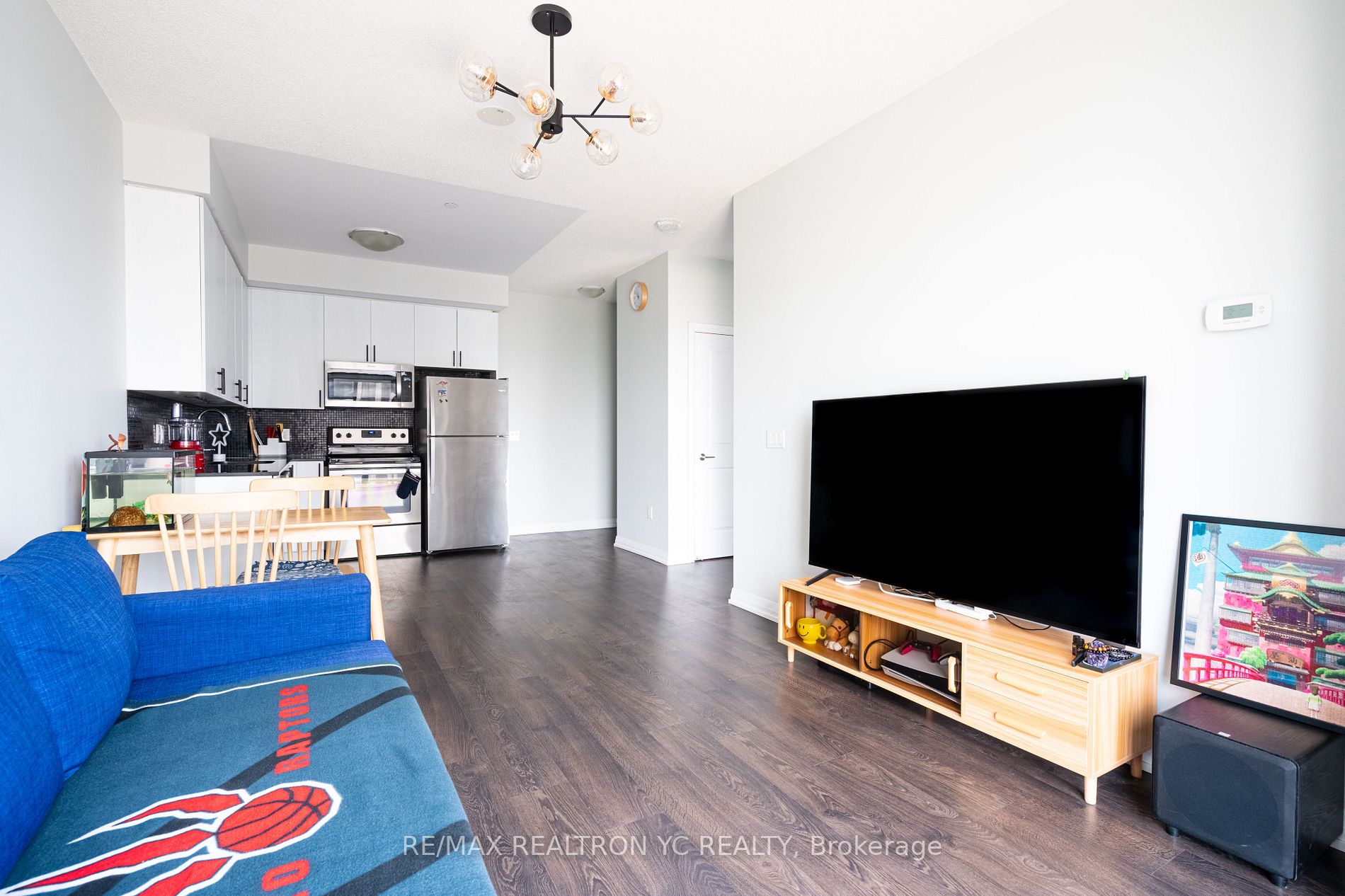 9560 Markham Rd N, #1711