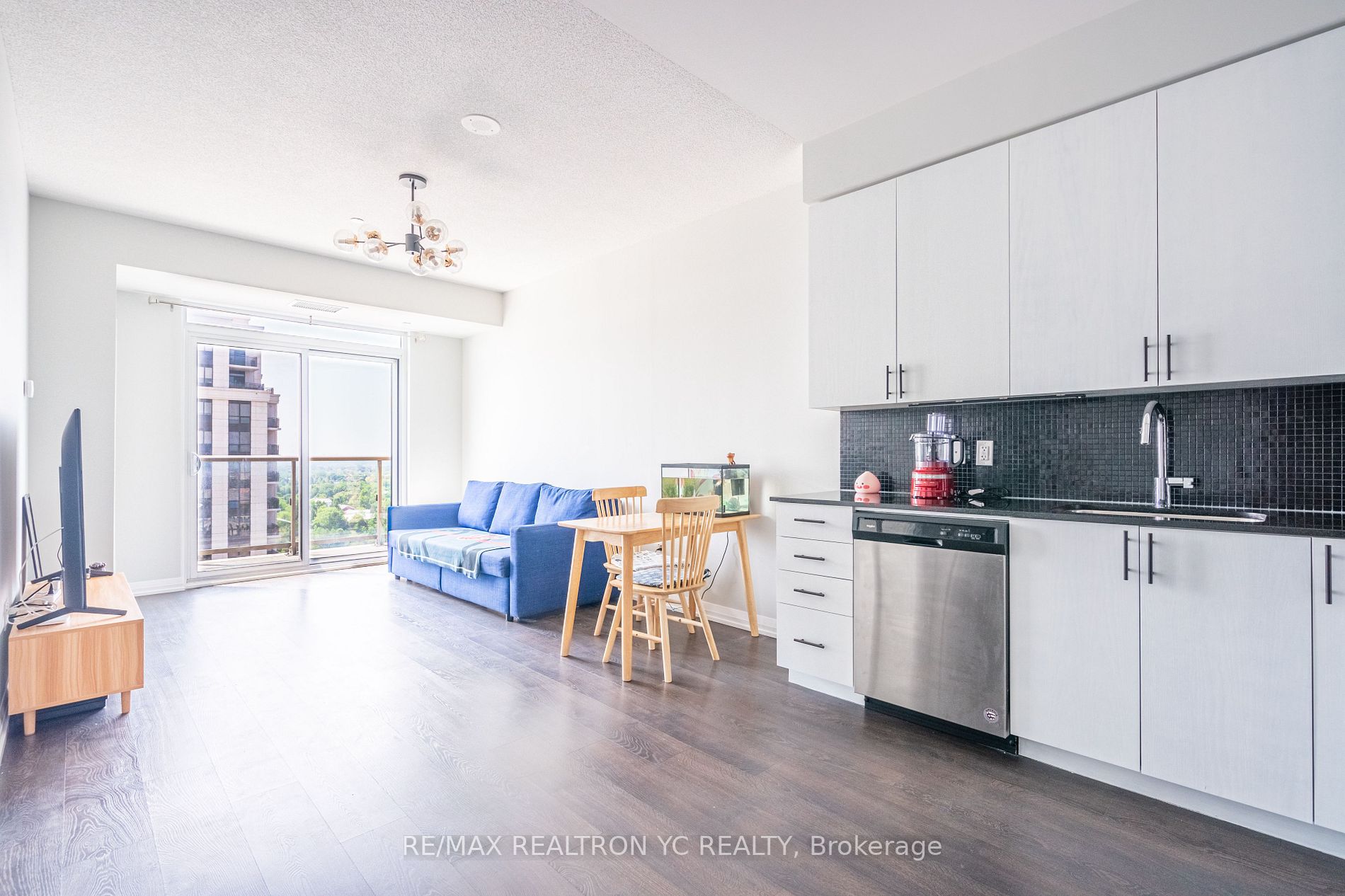 9560 Markham Rd N, #1711