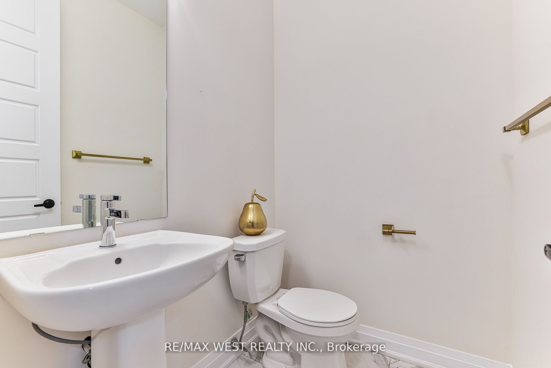 23 Jonkman Blvd