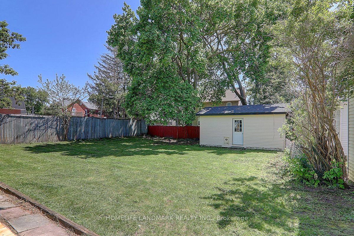 22 Duchess St