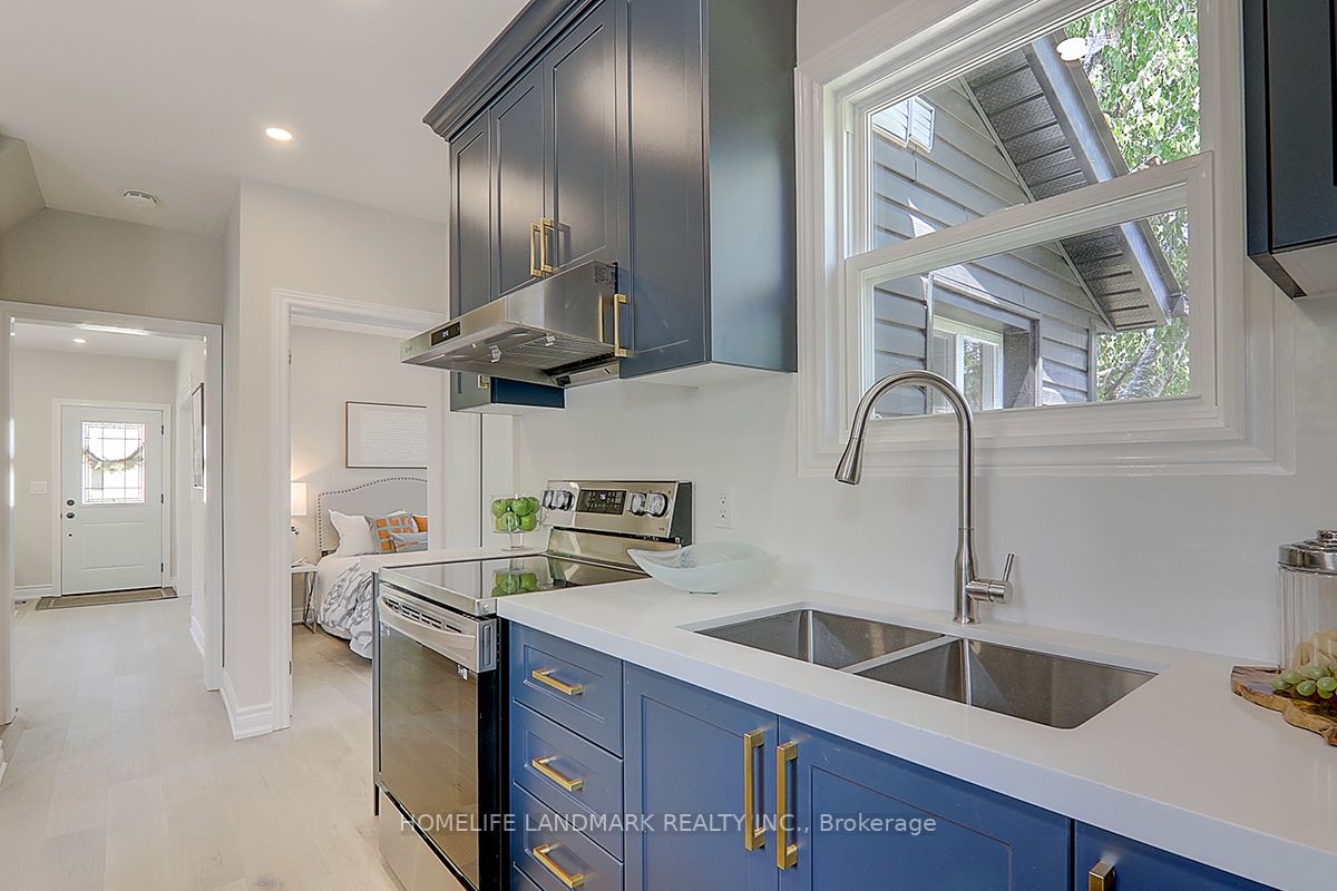 22 Duchess St