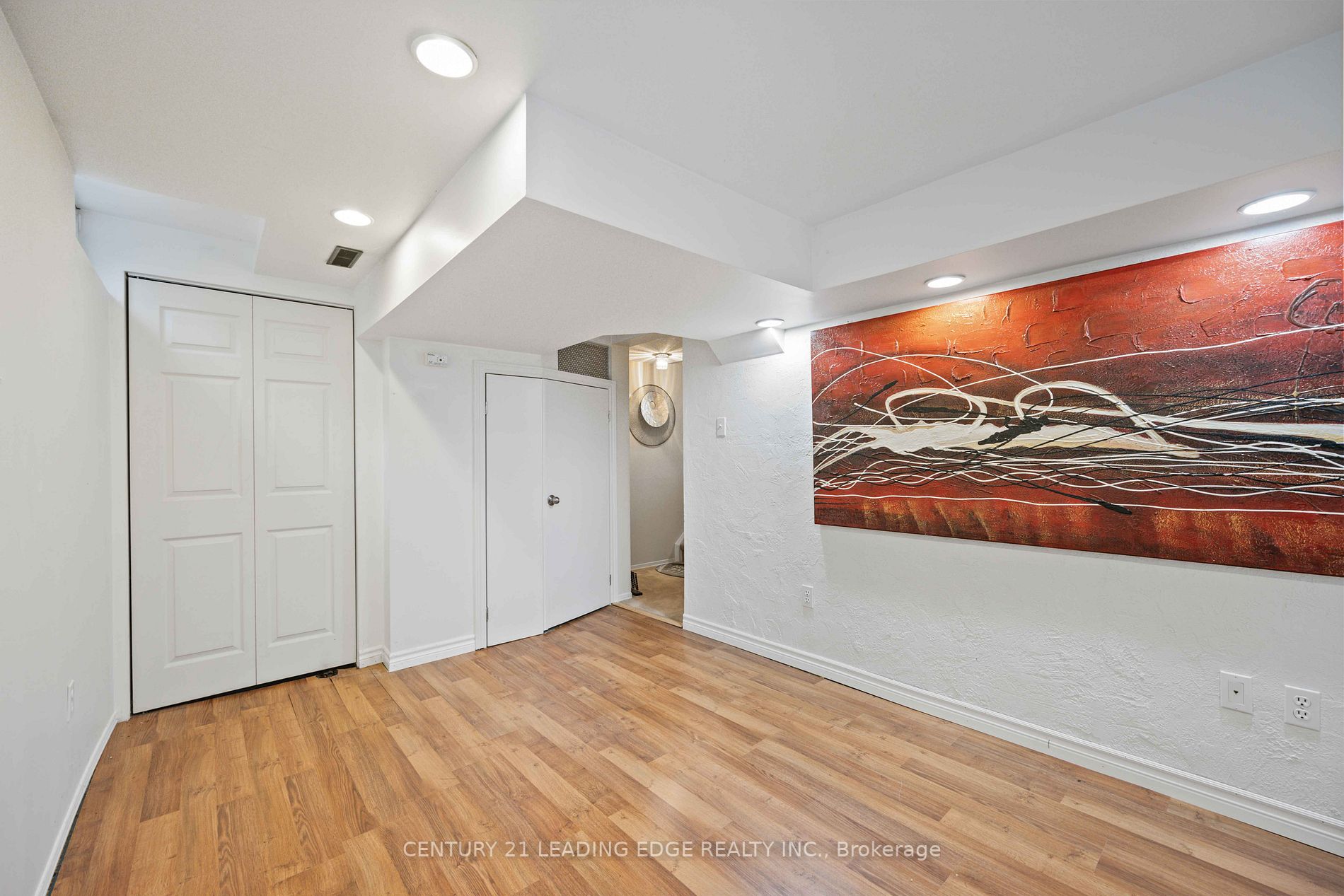 636 Gibney Cres, #39