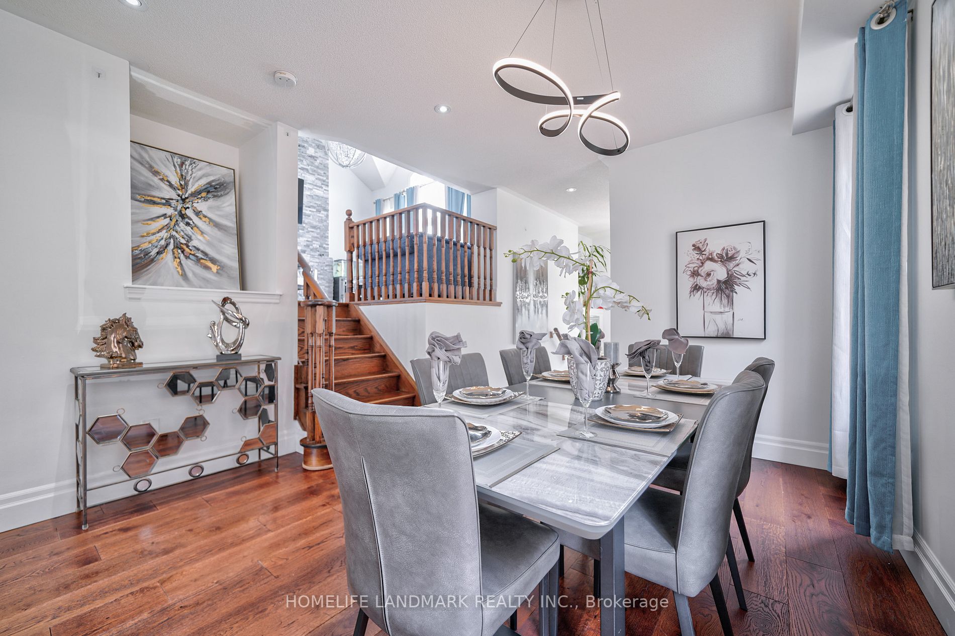 35 Yakefarm Blvd