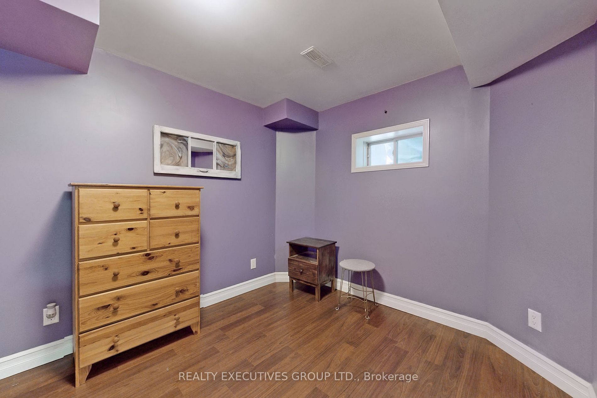 110 Hammerstone Cres