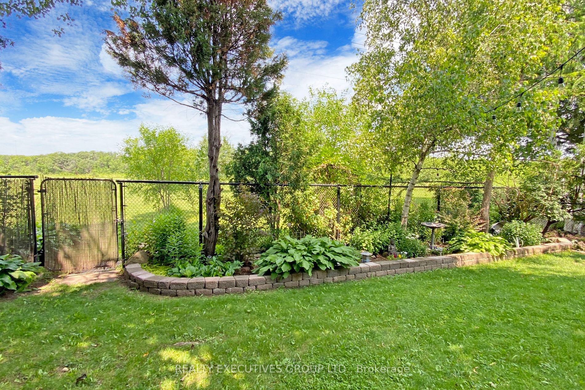 110 Hammerstone Cres