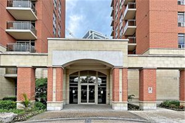 75 King William Cres, Richmond Hill