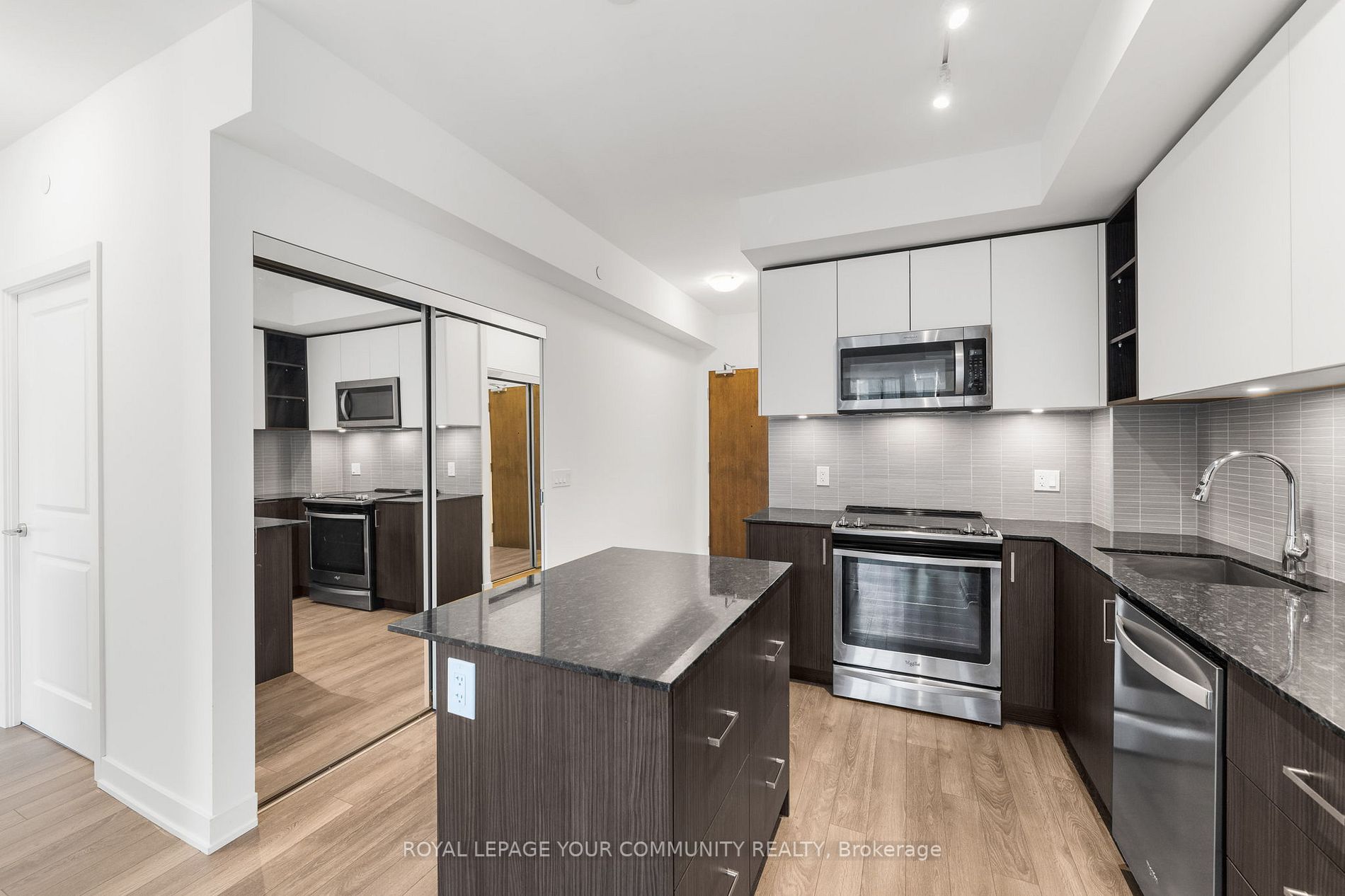 100 Eagle Rock Way, #908