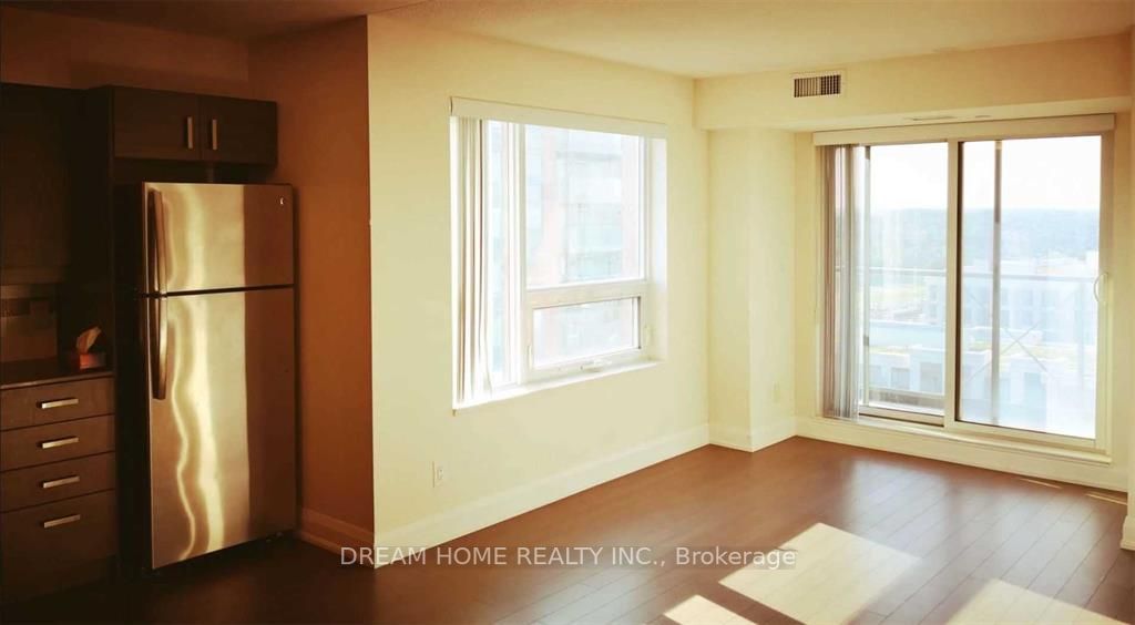 8200 Birchmount Rd, #1802