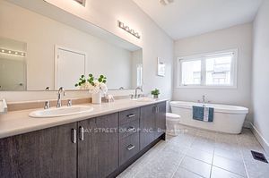 215 Elyse Crt