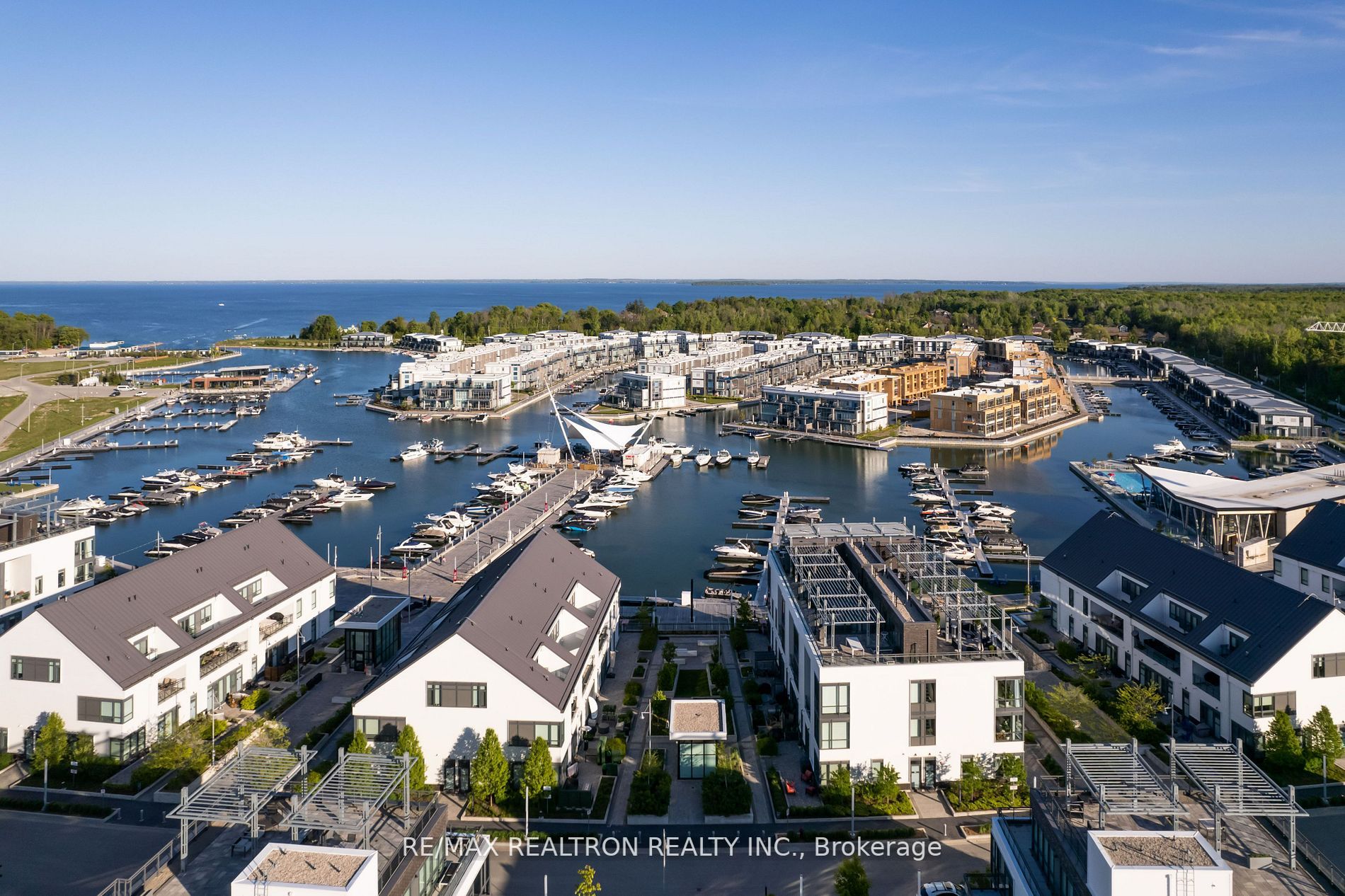 303 Broward Way, #106