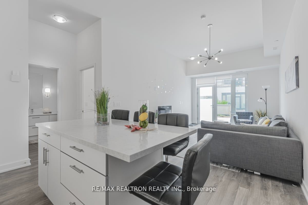 303 Broward Way, #106