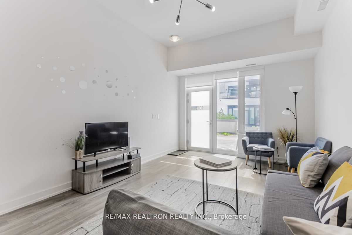 303 Broward Way, #106