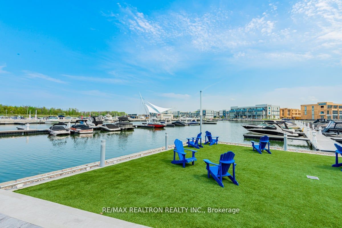 303 Broward Way, #106