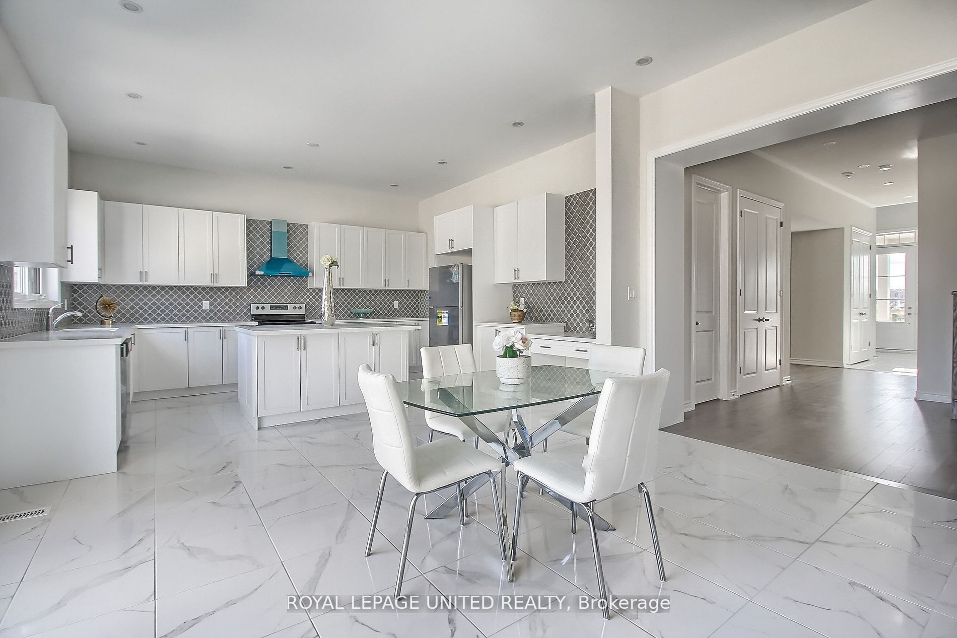 1114 Wickham Rd