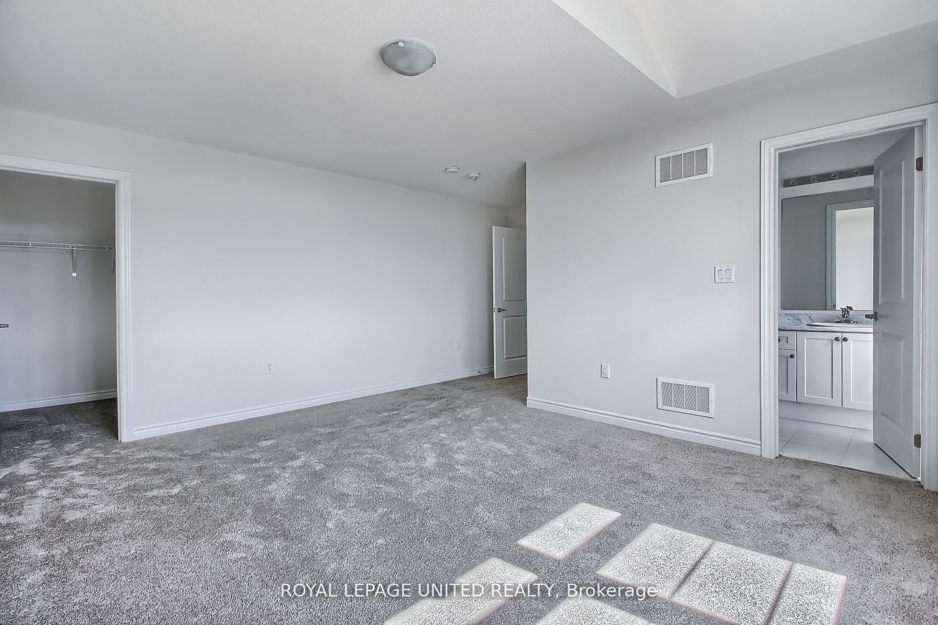 1114 Wickham Rd