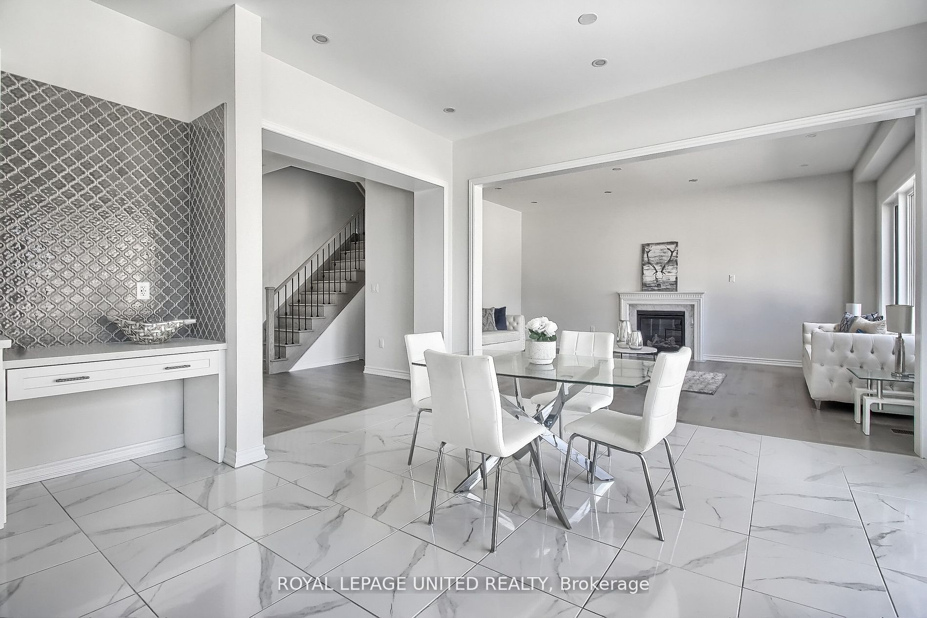 1114 Wickham Rd