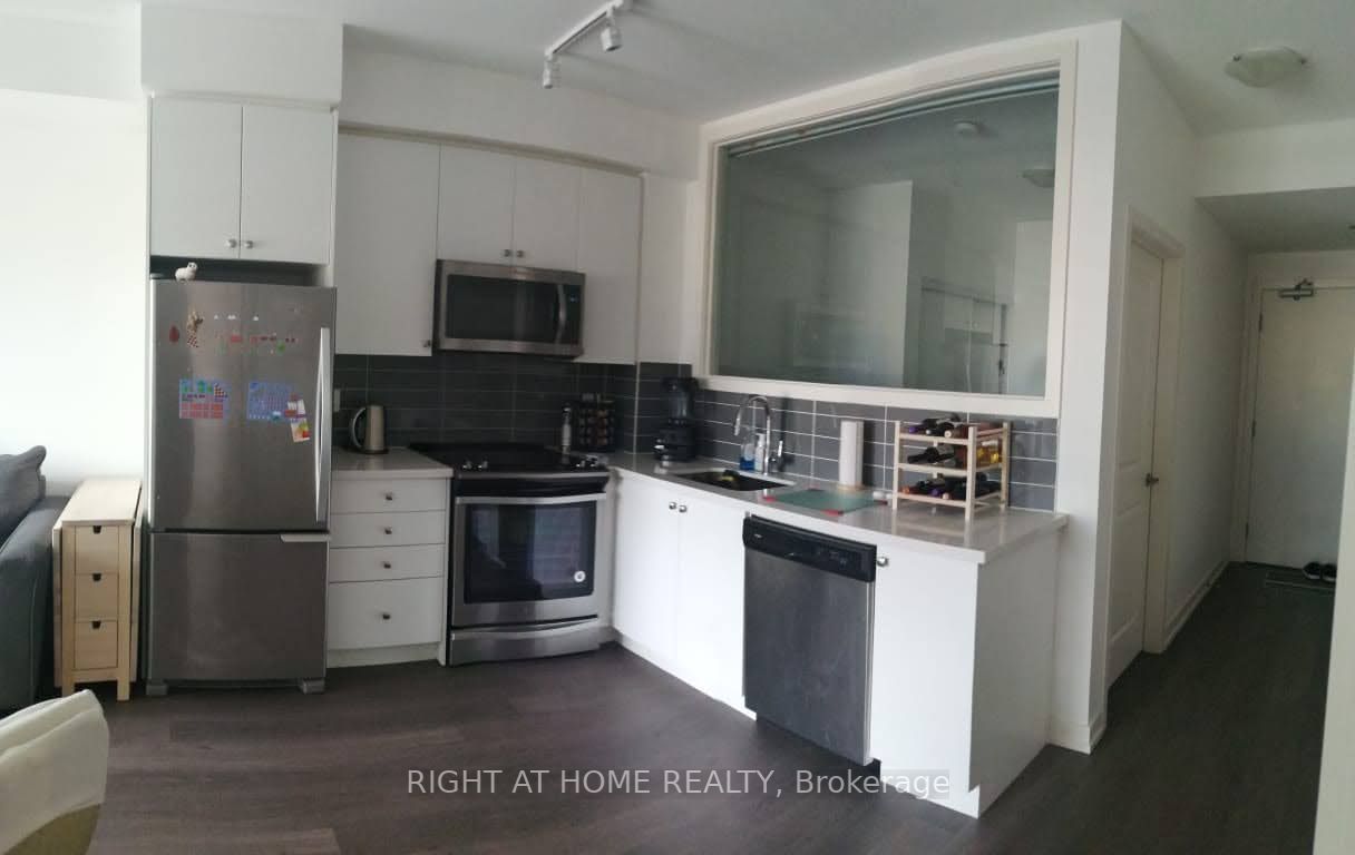 555 William Graham Dr, #319
