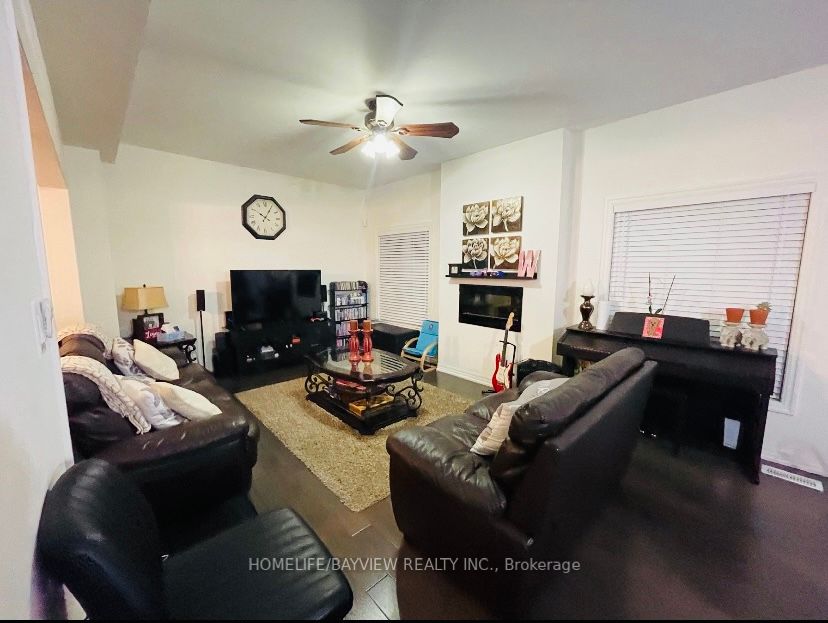 63 Tango Cres