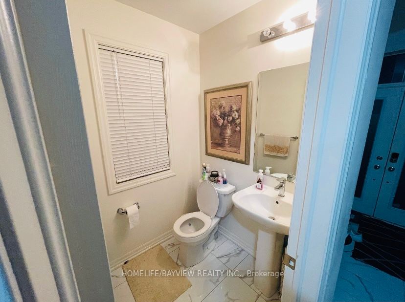 63 Tango Cres