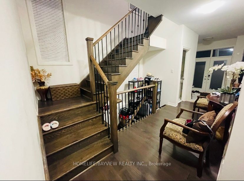 63 Tango Cres