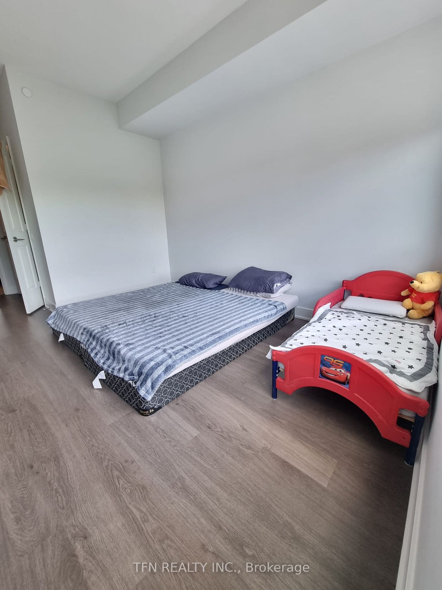 7608 Yonge Street, #408