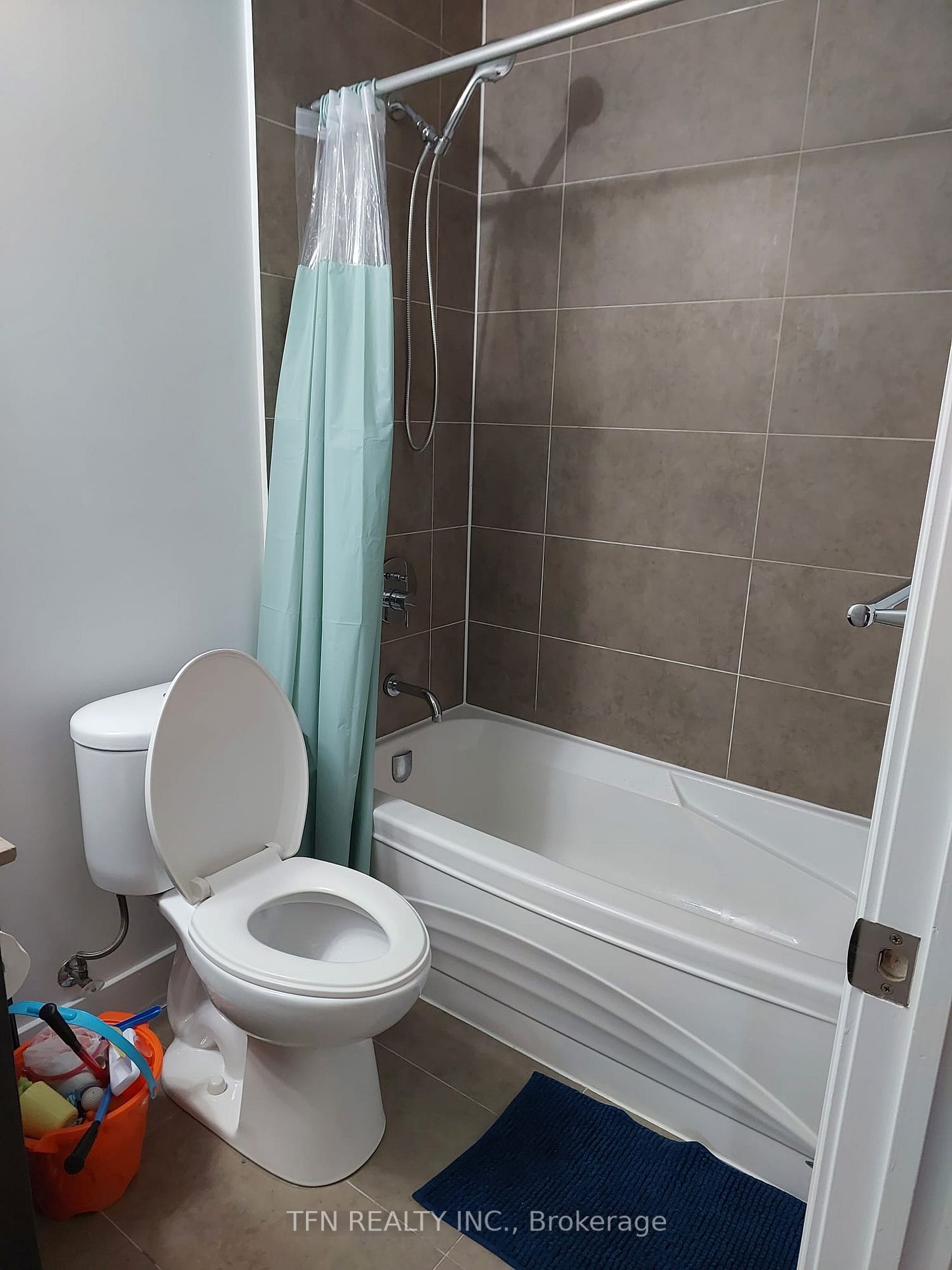 7608 Yonge Street, #408