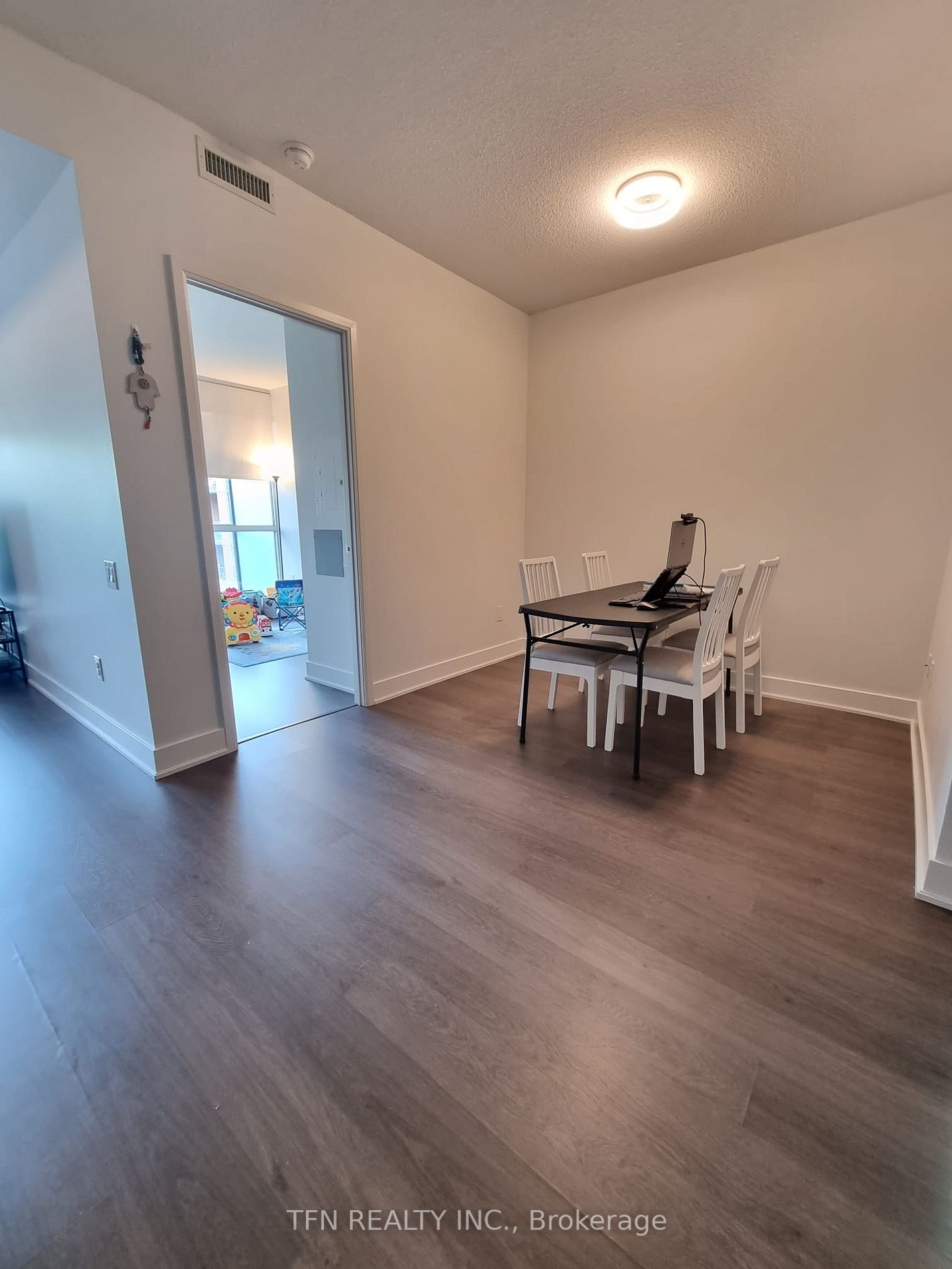 7608 Yonge Street, #408