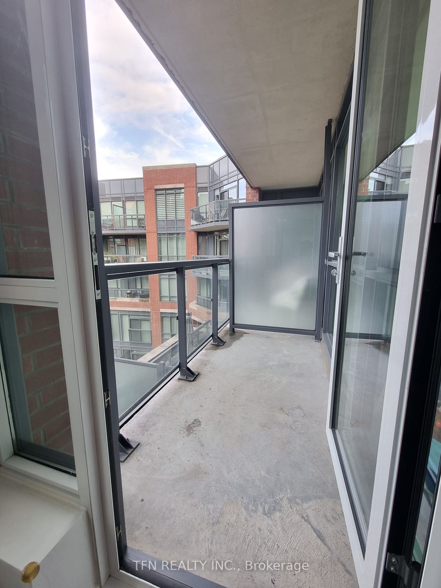 7608 Yonge Street, #408