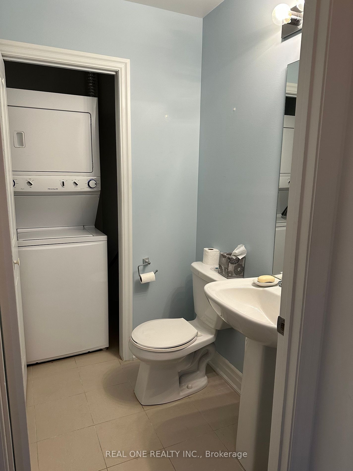 111 Civic Square Gate, #411