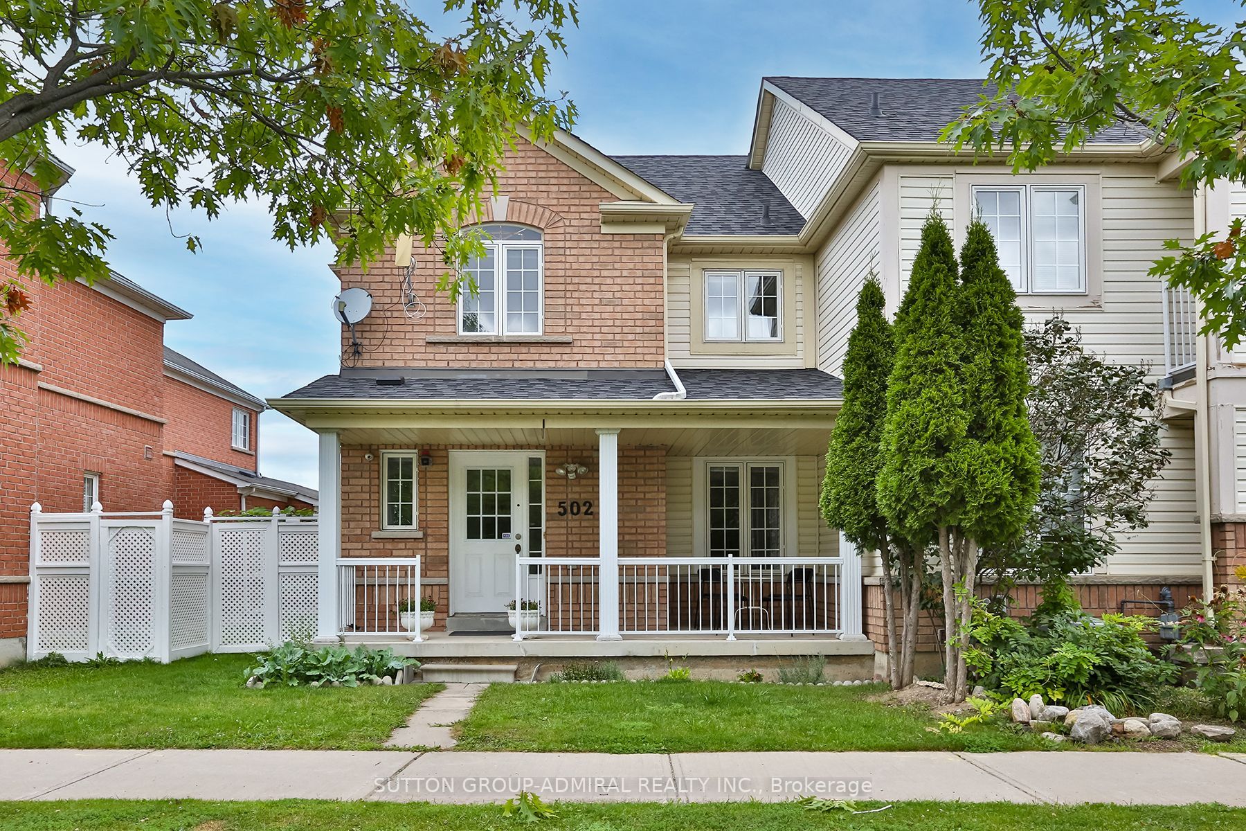 502 Bur Oak Ave