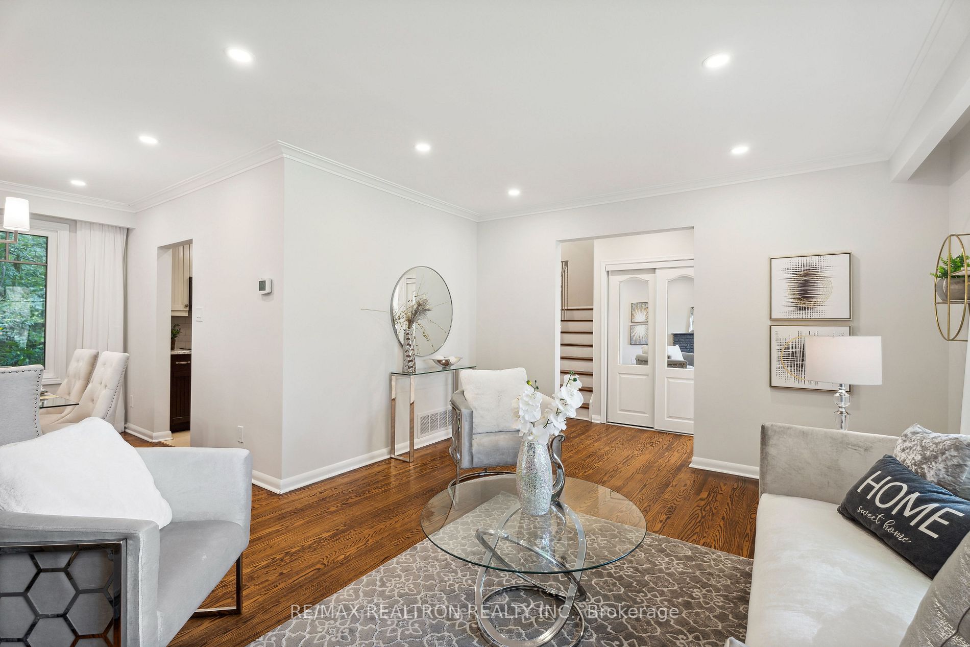 13 Willowgate Drive