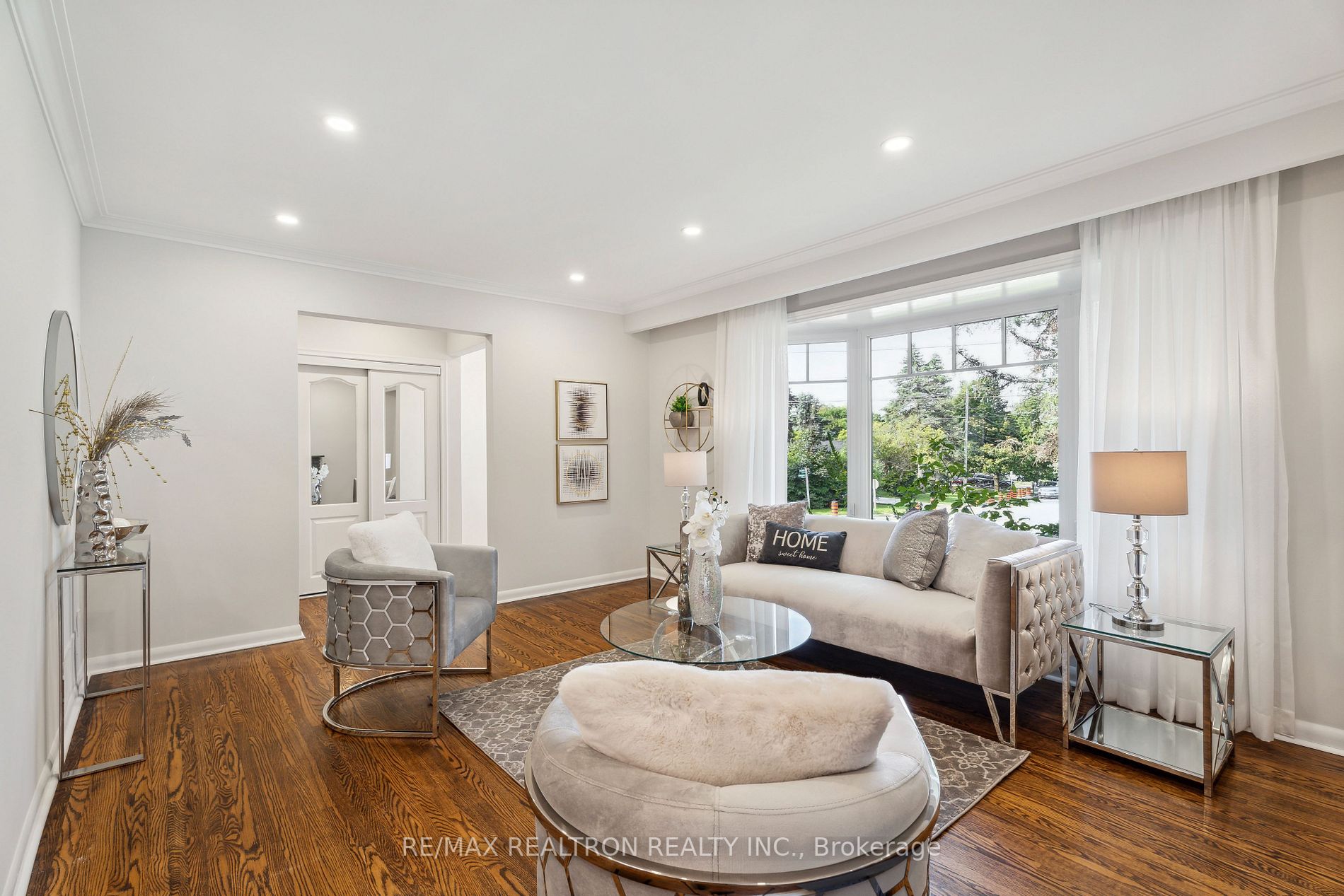 13 Willowgate Drive