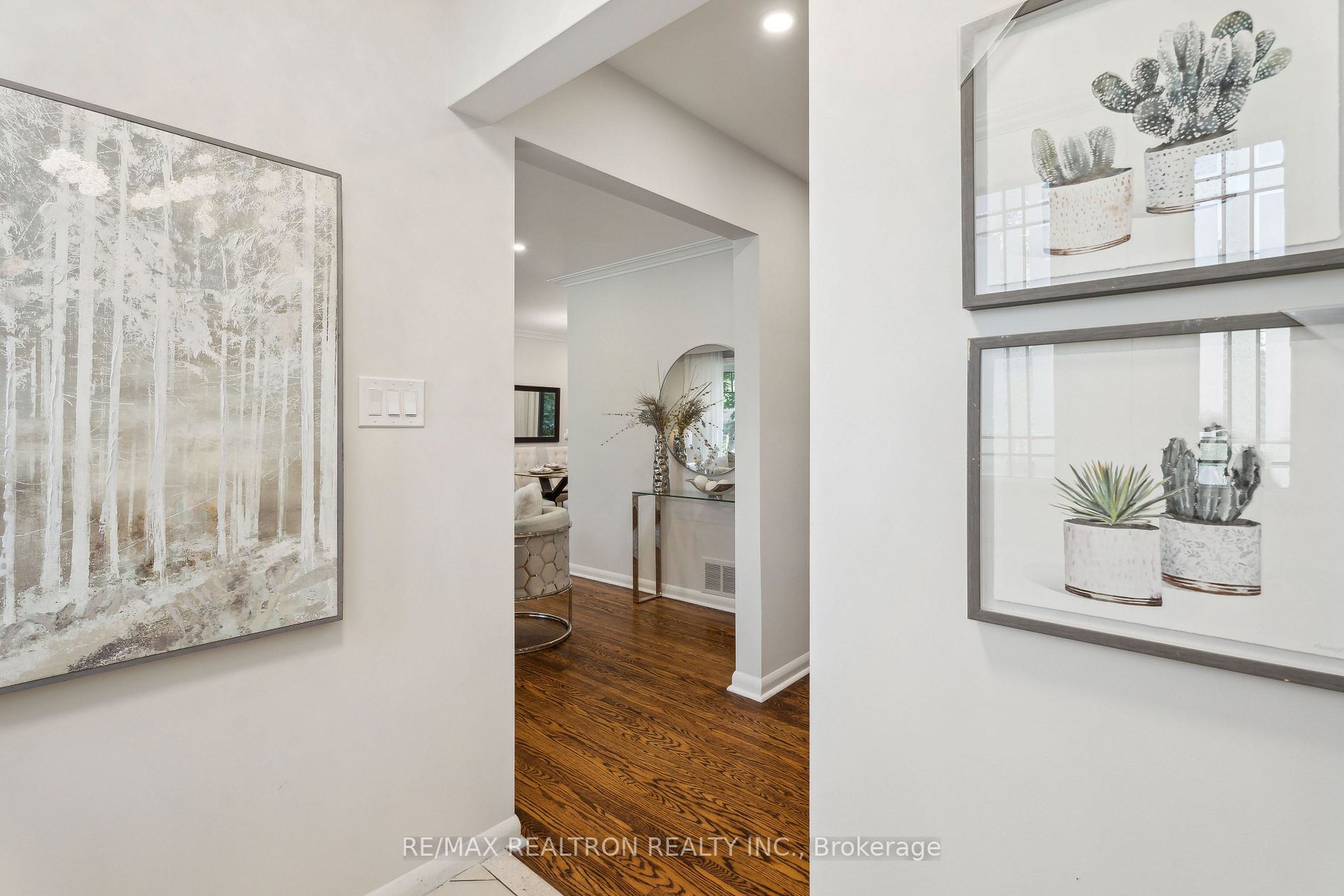 13 Willowgate Dr