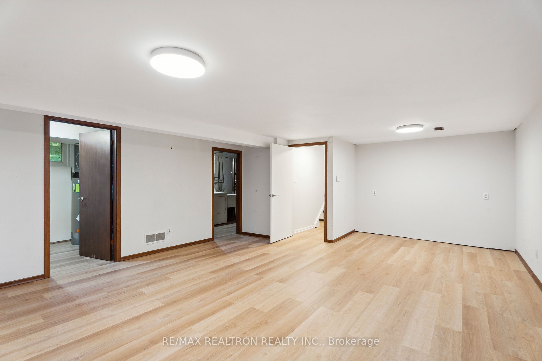 13 Willowgate Drive