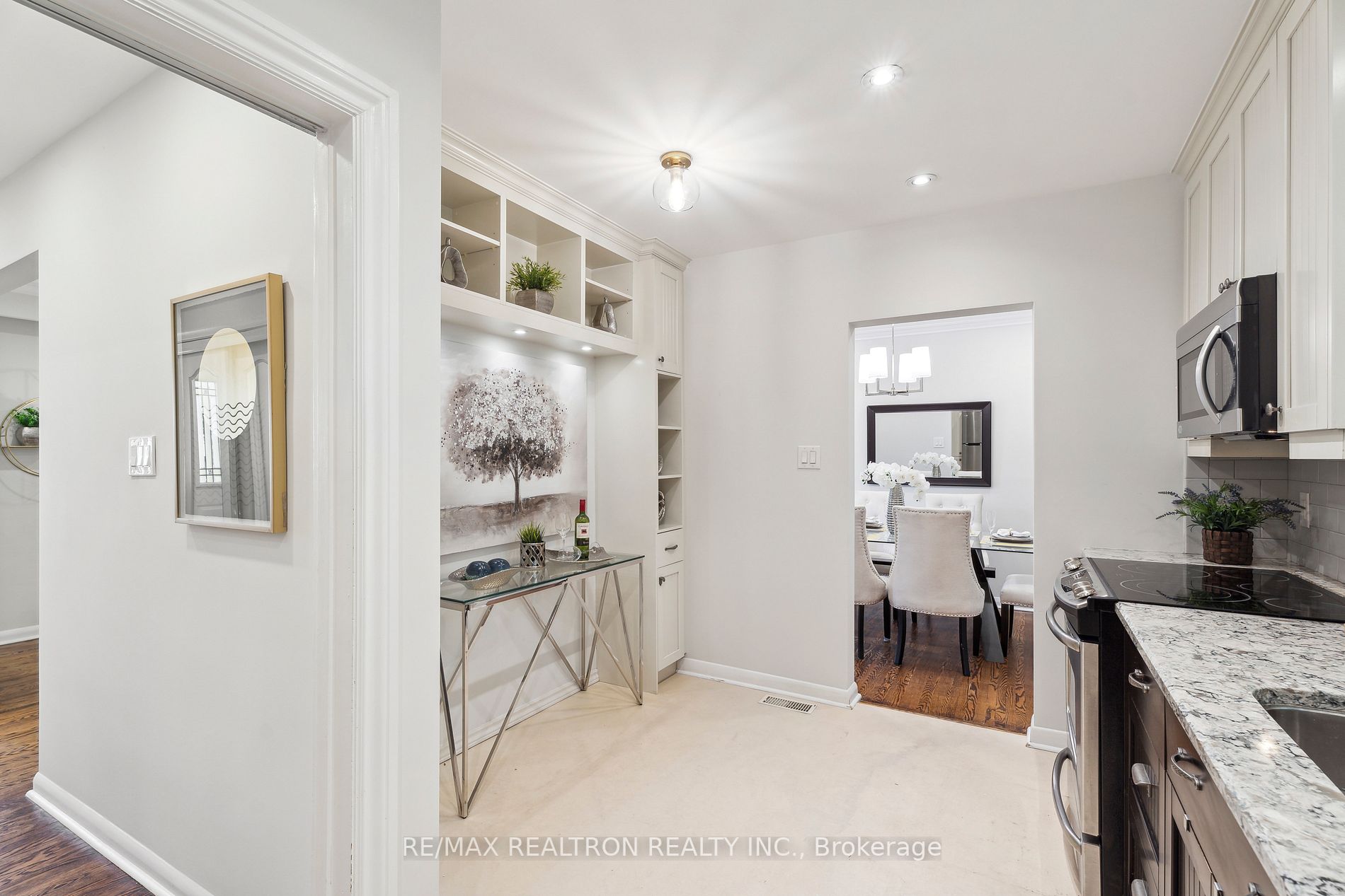 13 Willowgate Drive