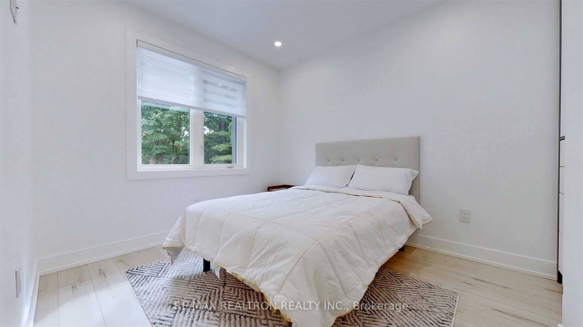 111 Evahill Crescent