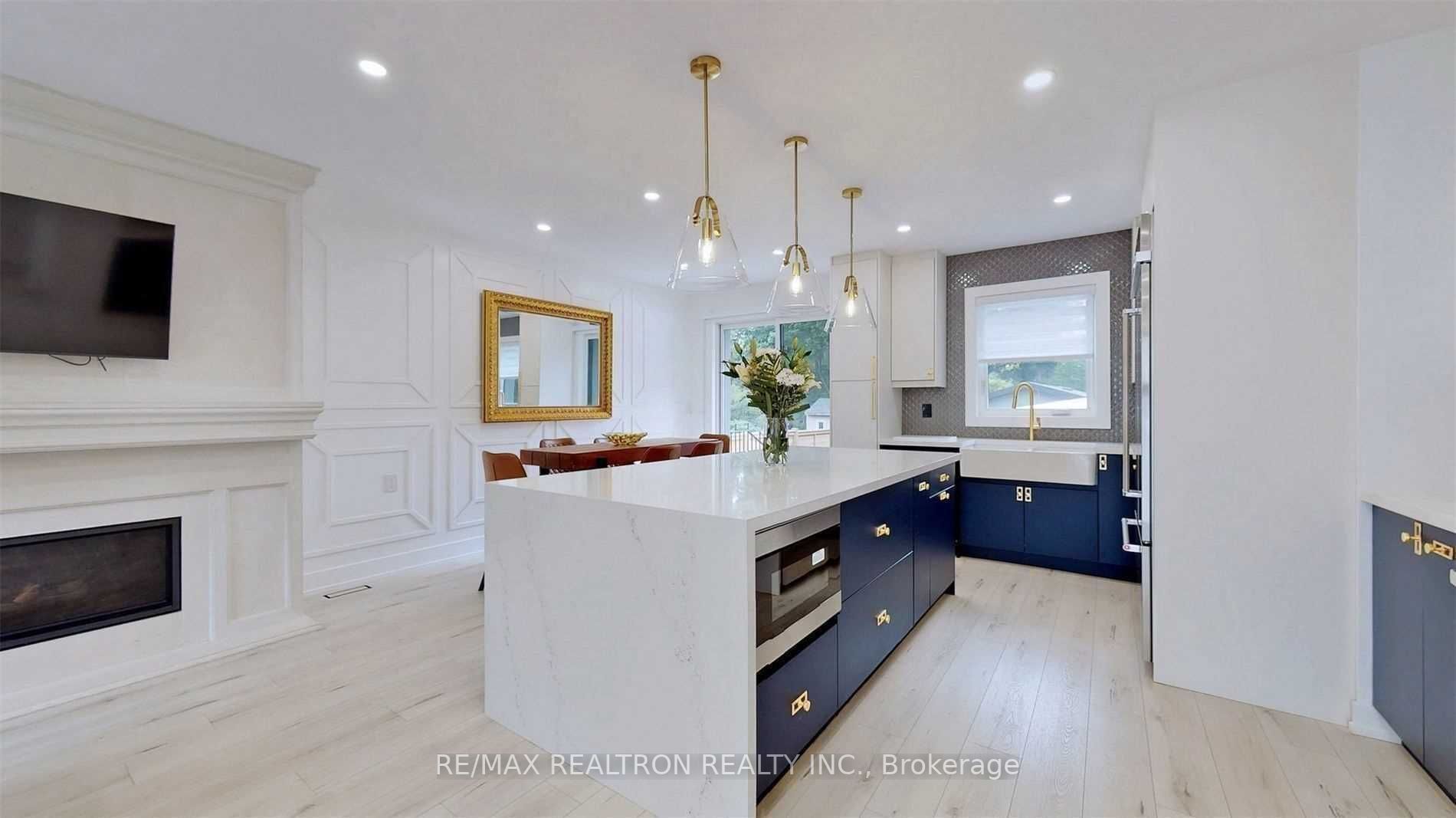 111 Evahill Crescent