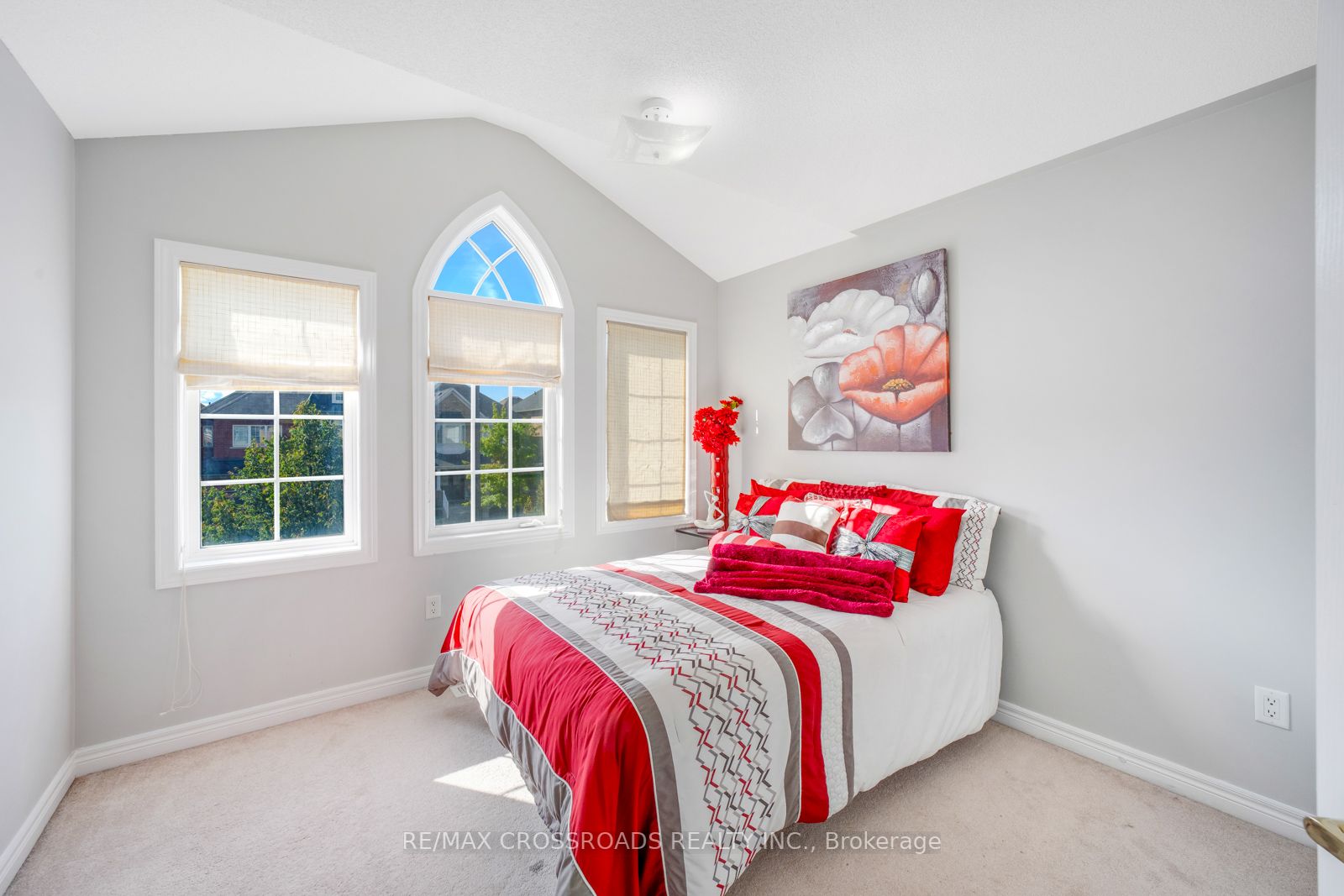 375 Mantle Ave