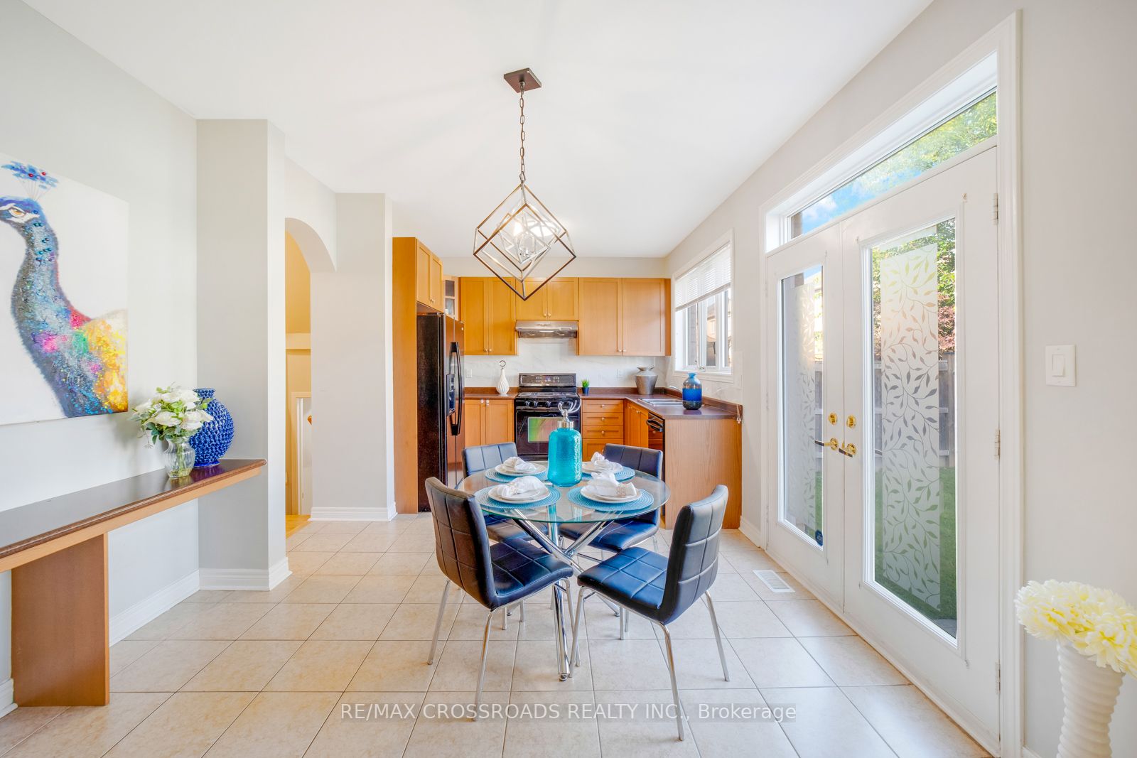 375 Mantle Ave