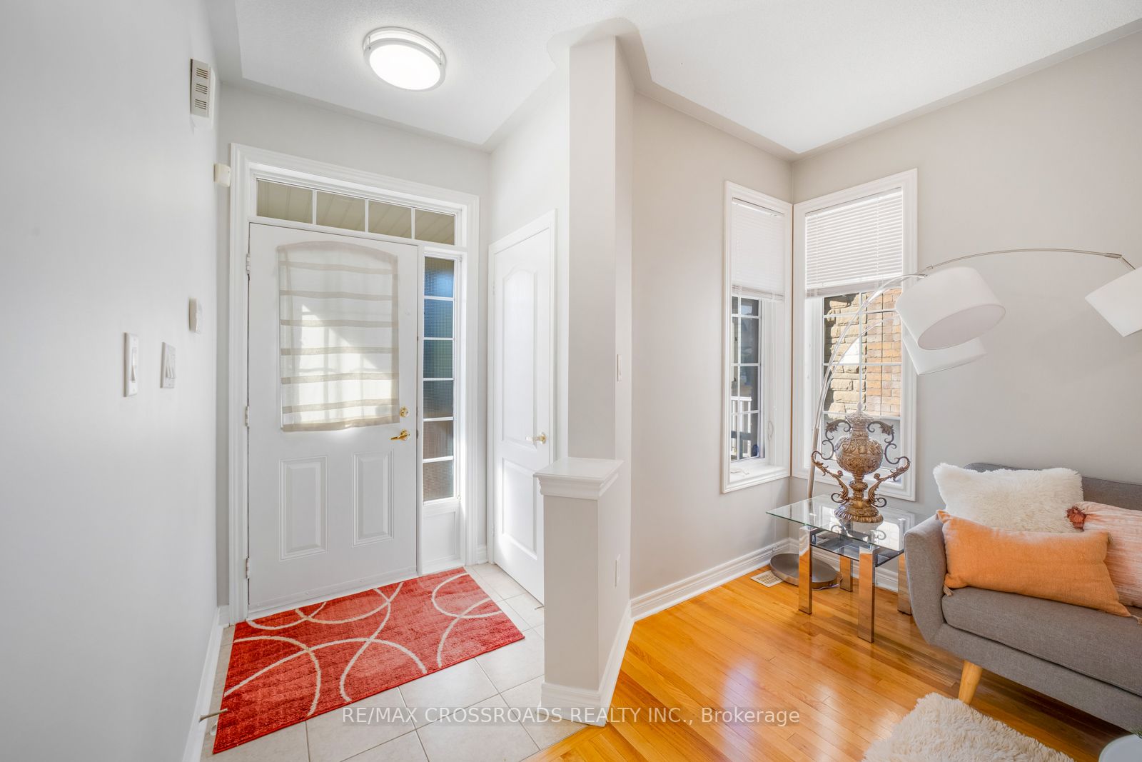 375 Mantle Ave